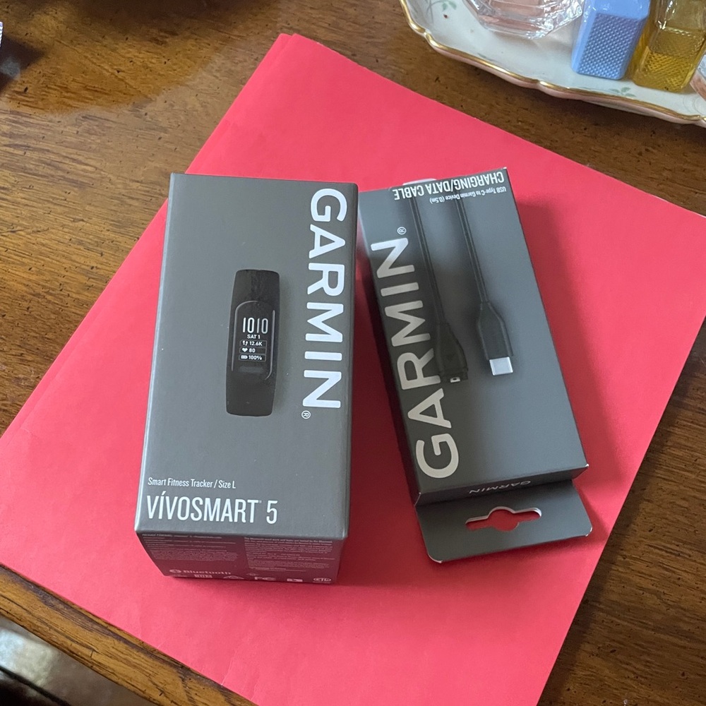 Garmin Vivosmart 5 in Charcoal Gray
